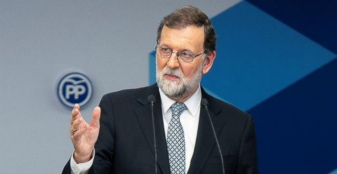 La deserción de Rajoy desata la guerra por el trono del PP