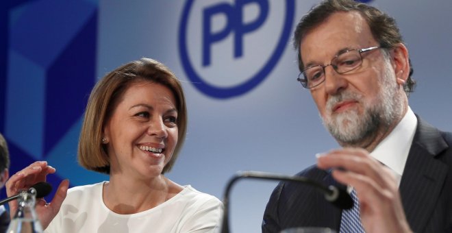 Cospedal coloca a estrechos colaboradores en la comisión que prepara el congreso de la sucesión de Rajoy