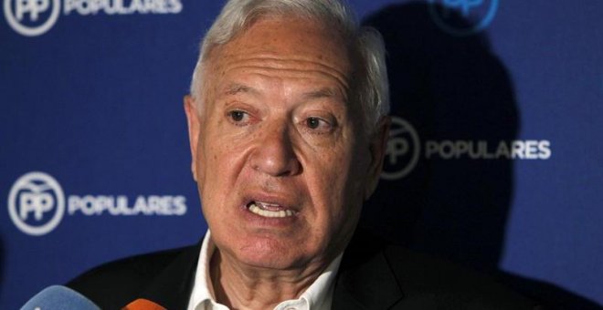 Margallo admite que el censo del PP es un "espejismo" y arremete contra Sáenz de Santamaría