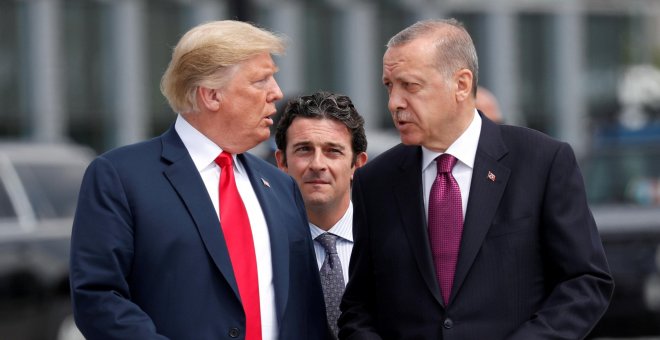 Trump deja vía libre a Turquía para atacar a los kurdos del norte de Siria