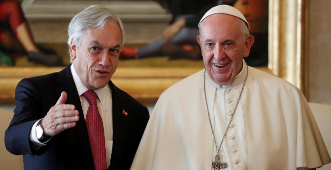El papa expulsa del sacerdocio a exobispos chilenos Cox y Órdenes por abusos sexuales