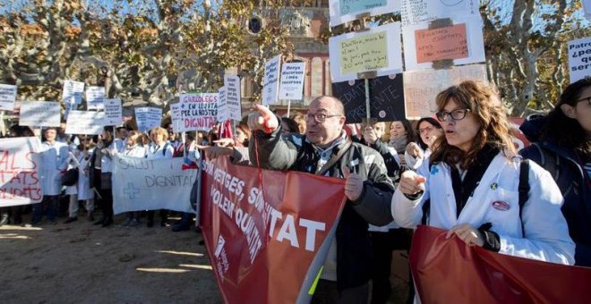 Los médicos catalanes desconvocan la huelga tras llegar a un acuerdo con la Generalitat