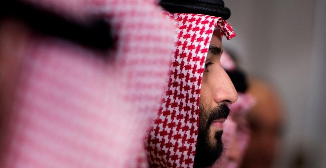 El príncipe saudí pisa el acelerador sin que se sepa en qué dirección marcha