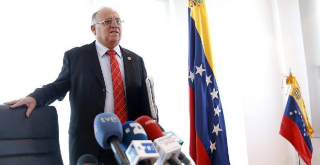 El embajador de Venezuela en España: "Estoy sorprendido por el salto a vacío de Sánchez al reconocer a Guaidó"