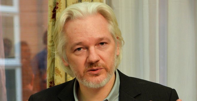 Abogados exigen al Gobierno de Reino Unido la puesta en libertad de Julian Assange