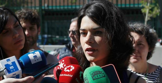 La Fiscalía pide 23 meses de prisión para Isa Serra por desórdenes en un desahucio en 2014