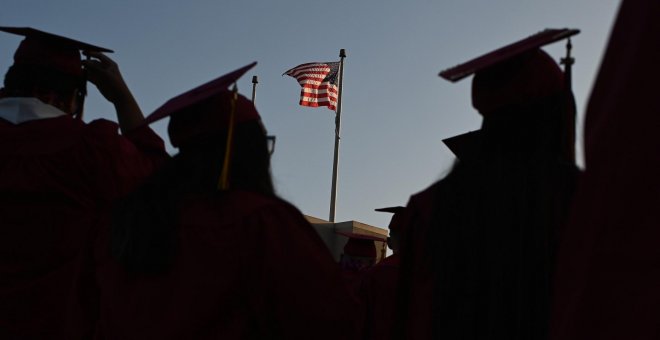 La deuda de los estudiantes estadounidenses se torna en una losa: deben más de 1,5 billones de dólares