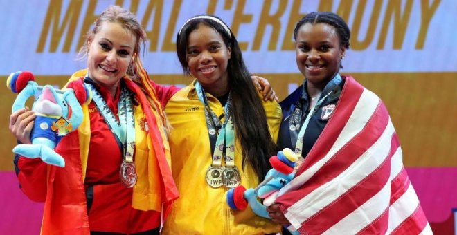 Lydia Valentín gana la medalla de plata en el Mundial de halterofilia