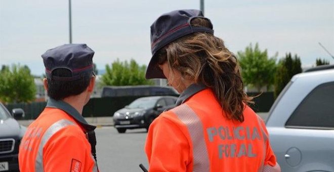 Marlaska dice que "ningún guardia civil va a salir de Navarra" tras el traspaso de Tráfico a la Policía Foral