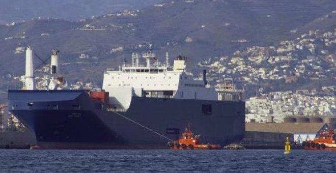 Las "trampas" de los barcos de la muerte saudíes para ocultar sus escalas en España