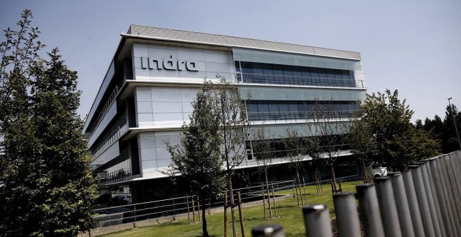 Indra pierde 65 millones en 2020 por el Covid, pero baja deuda a mínimos de 10 años