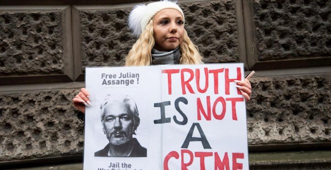 Reino Unido rechaza extraditar a Assange a EEUU