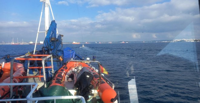 El barco Aita Mari llega a Sicilia con 102 migrantes rescatados a bordo