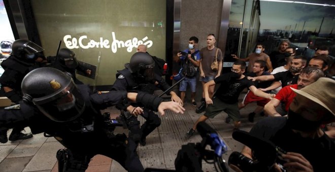 La concentración en Madrid contra el asesinato de Samuel termina con cargas policiales y un detenido