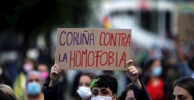 Más de un millar de personas reclaman en A Coruña justicia para Samuel y rechazan "todo tipo de violencia LGBTIfóbica"