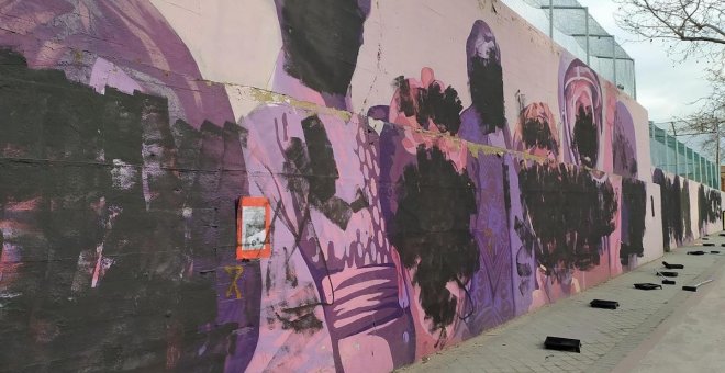 El colectivo que pintó el mural feminista de Ciudad Lineal (Madrid) será el encargado de rehabilitarlo