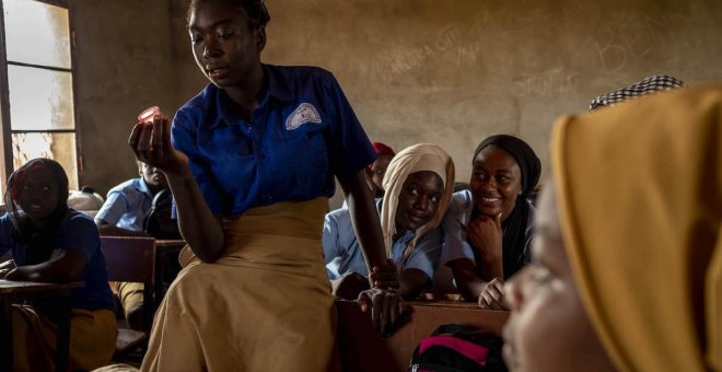 'La copa rosa', el proyecto que lucha contra el estigma de la menstruación en Chad