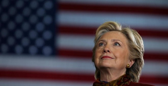 Hillary Clinton presionó a medios internacionales para tratar de frenar las revelaciones de Wikileaks