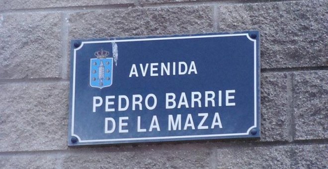 Cerca de 150 símbolos franquistas aún homenajean en A Coruña y su callejero a represores y defensores de la dictadura