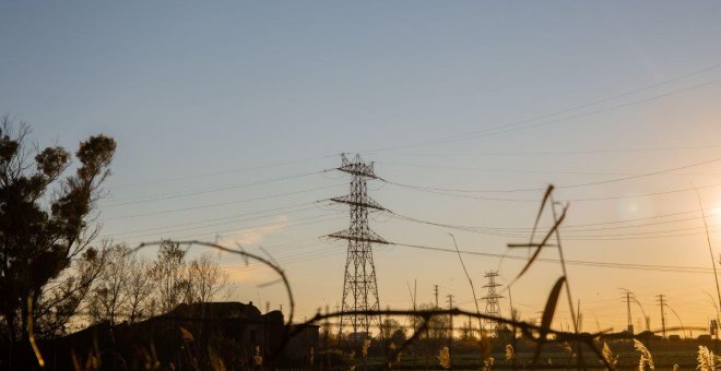 La electricidad caerá este viernes un 7% hasta los 204 euros/MWh