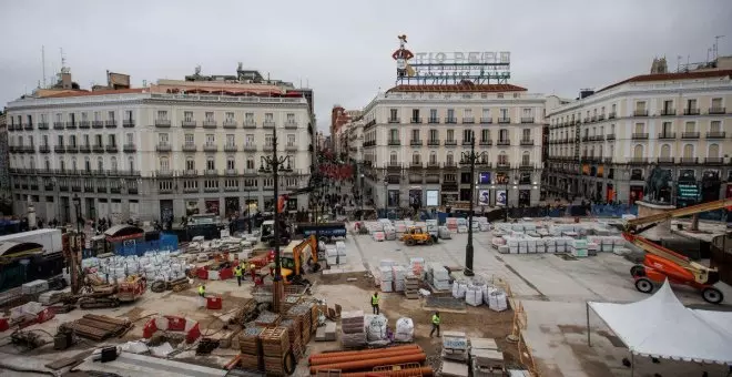 Almeida resta efectivos policiales a cinco distritos de Madrid para tapar el caos de las obras de la Puerta del Sol