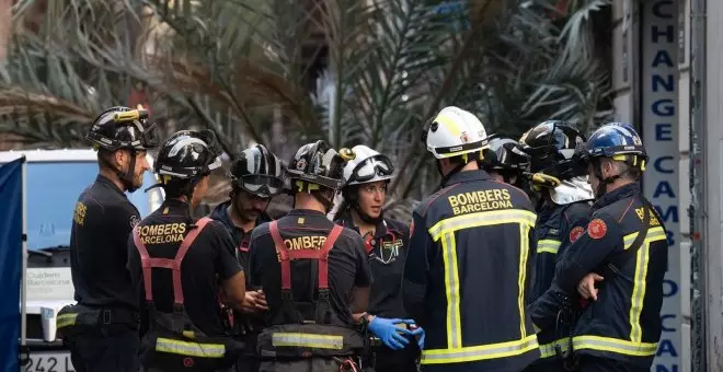 Mor una jove de 20 anys en caure-li a sobre una palmera al Raval de Barcelona
