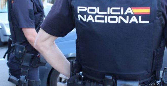 Detienen a dos hombres por múltiples robos con fuerza en domicilios de Alacant
