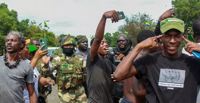 El líder de la junta militar de Gabón tomará posesión como "presidente de transición" tras el golpe de Estado