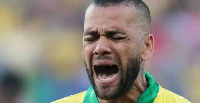 Alves pasará otra noche en prisión al no depositar el millón de euros de fianza