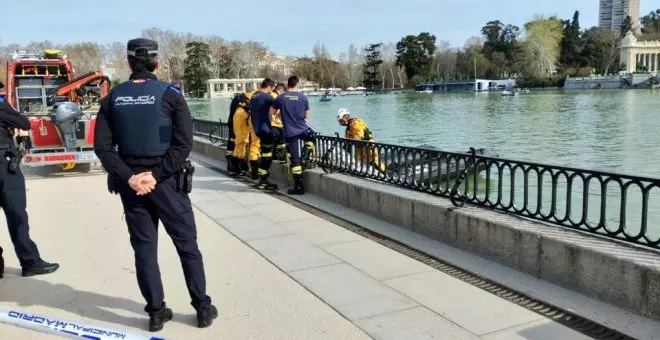 Mentiras en el rocambolesco rescate de un trofeo de rugby en el estanque del Retiro que movilizó a 19 bomberos