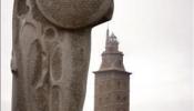 Galicia remite a Cultura la documentación para pedir la declaración de la Torre de Hércules como Patrimonio