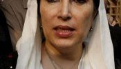 Benazir Bhutto es detenida antes de encabezar una manifestación
