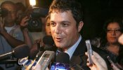 Alejandro Sanz afirma que los venezolanos sufren la "dictadura" de Chávez