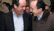 Bono dice que Zapatero tiene la ventaja de que es líder frente a Rajoy que le puso Aznar