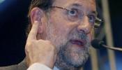 Acebes dice que "es patético ver a González como pobre hombre que insulta a Rajoy"
