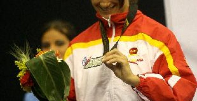 Isabel Fernández medalla de plata en -57 kilos