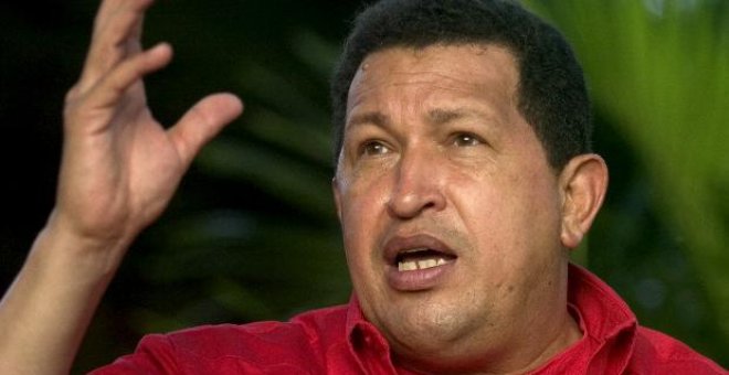 Chávez ordenó el cierre de la embajada en Bogotá y movilización de tropas a frontera