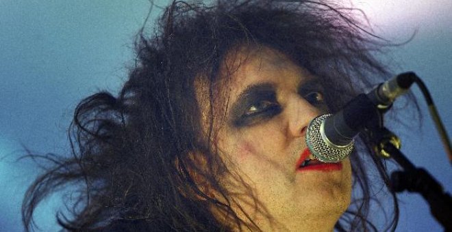 The Cure intentó calentar a los 30.000 espectadores del festival invernal de MTV