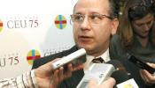 Francisco Alcaraz dejará la presidencia de la AVT el próximo mes de abril por "motivos personales"