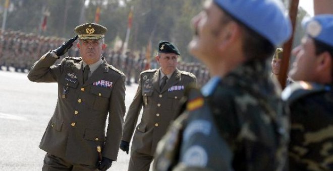 España reafirma su compromiso en Afganistán, pero descarta enviar más tropas