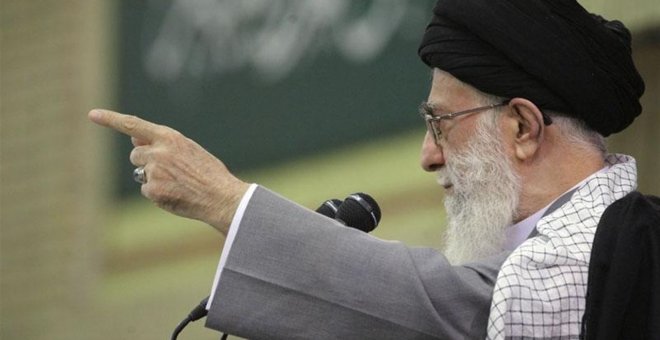 Jameneí acusa a varios países europeos de servir a Estados Unidos y buscar la rendición de Irán