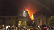 Un incendio en el casco histórico de Pontevedra pone en alerta la ciudad