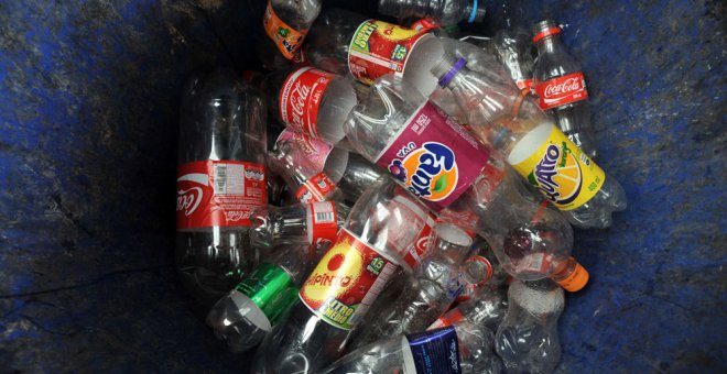 Reino Unido aprueba el sistema de retorno de envases para reducir los plásticos en el mar