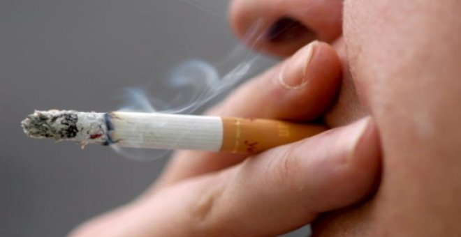 Fumar en casa con hijos equivale a que los menores fumen entre 60 y 150 cigarrillos