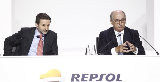El consejero delegado de Repsol ganó 2,99 millones en 2016, un 3,3% más