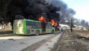 Queman seis autobuses que iban a evacuar civiles en Alepo