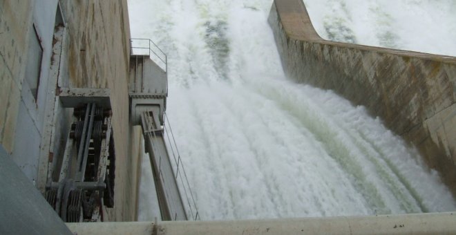 El Gobierno intenta esquivar la inminente nacionalización de las hidroeléctricas