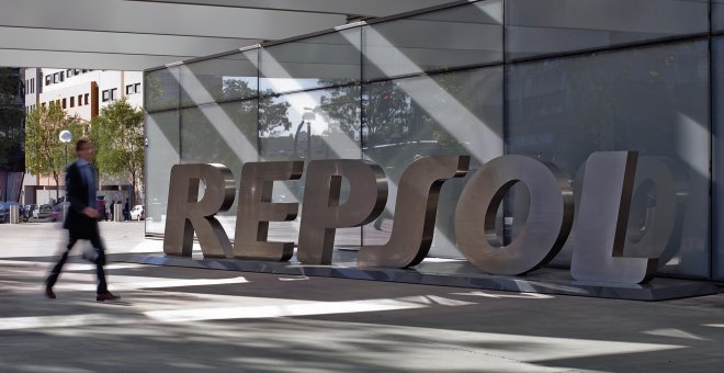 Repsol completa su salida de Gas Natural con la venta del 20% a CVC por 3.816 millones
