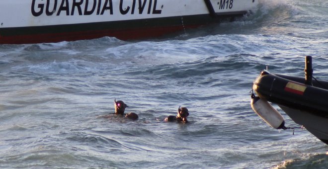 Muere ahogado un inmigrante cuando trataba de llegar a Ceuta en una moto acuática