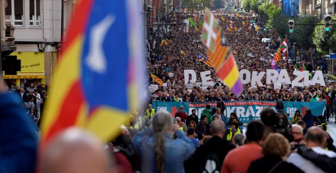 La mayoría política vasca se moviliza por los "derechos civiles y políticos" en Catalunya